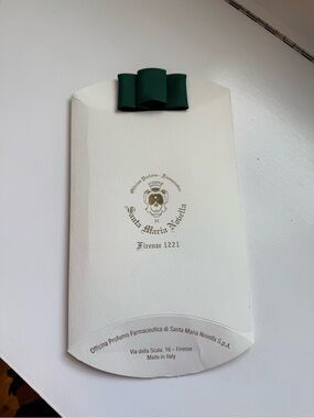 Santa Maria Novella Gift Box with Dark Green Bow